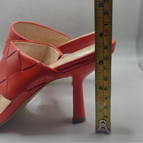 Vince Camuto Red Slides Slip on Heels Women's 8 NWOT Super Comfortable - Picture 6 of 6